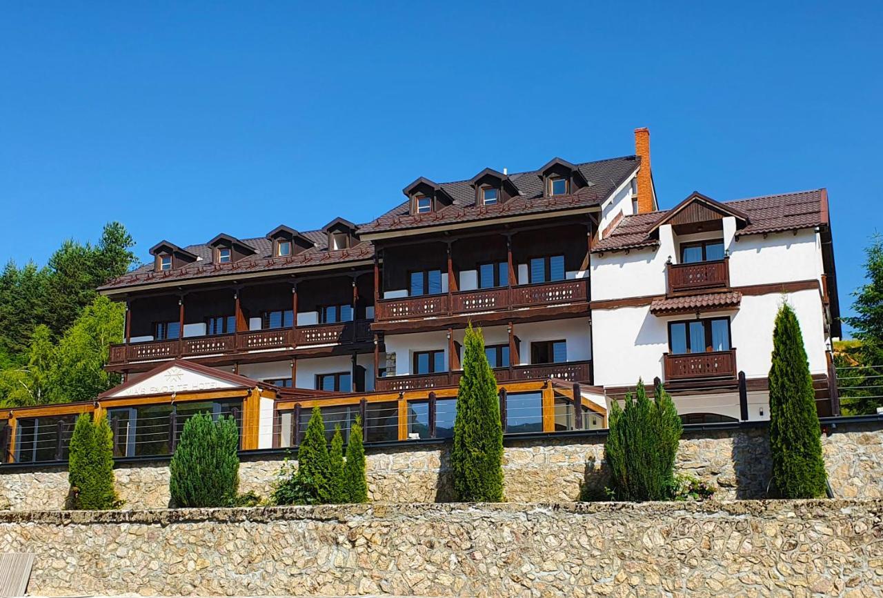 Mia'S Favorite Hotel Mavrovo Exteriör bild